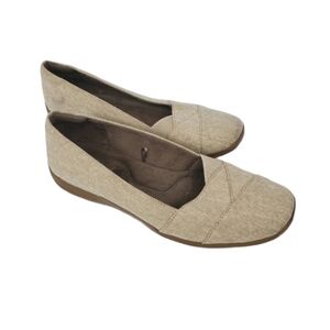 Natural Soul Walking Shoes Flats Slip On Size 7.5